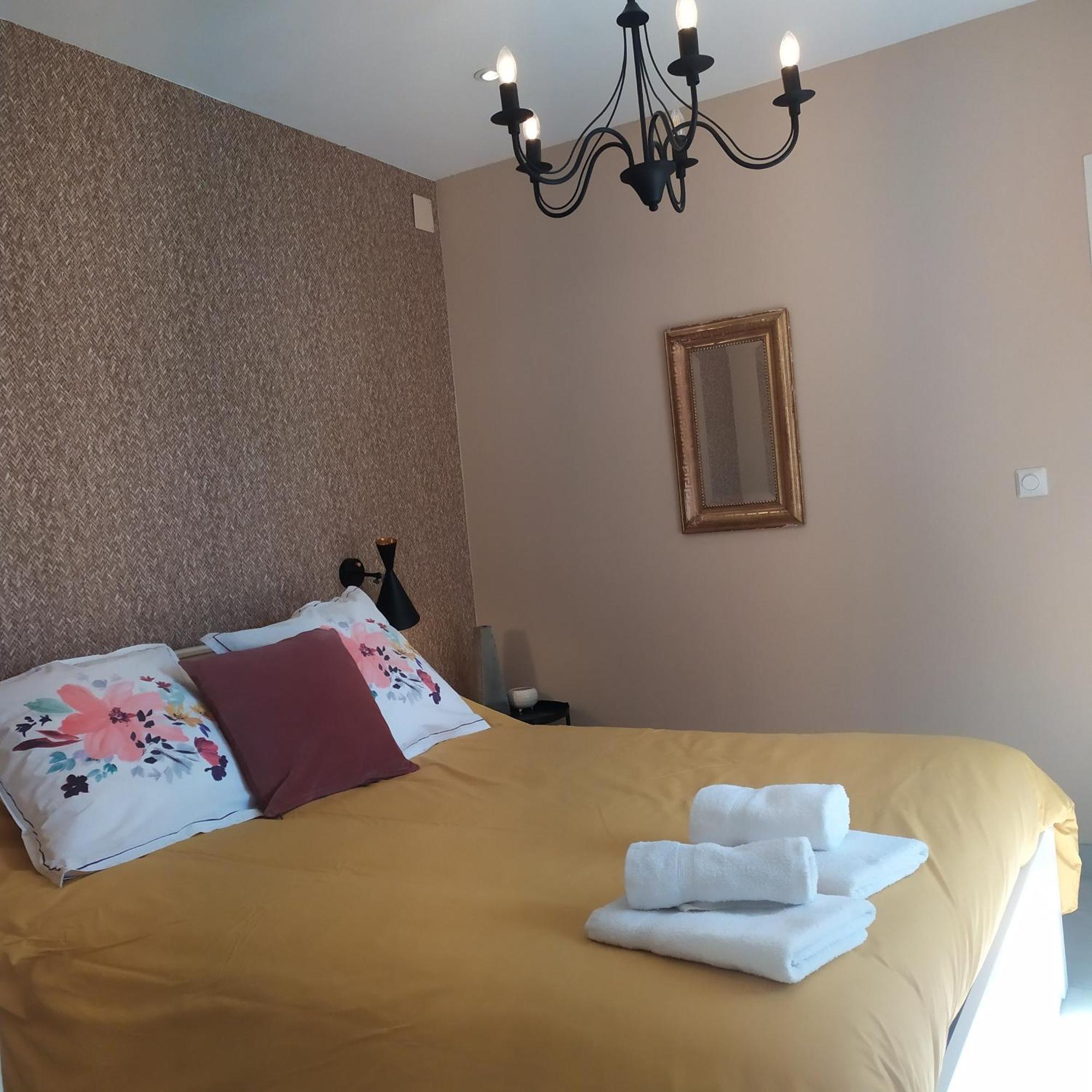 Chambre Dans Colombier A 10 Mn De Vichy Luaran gambar